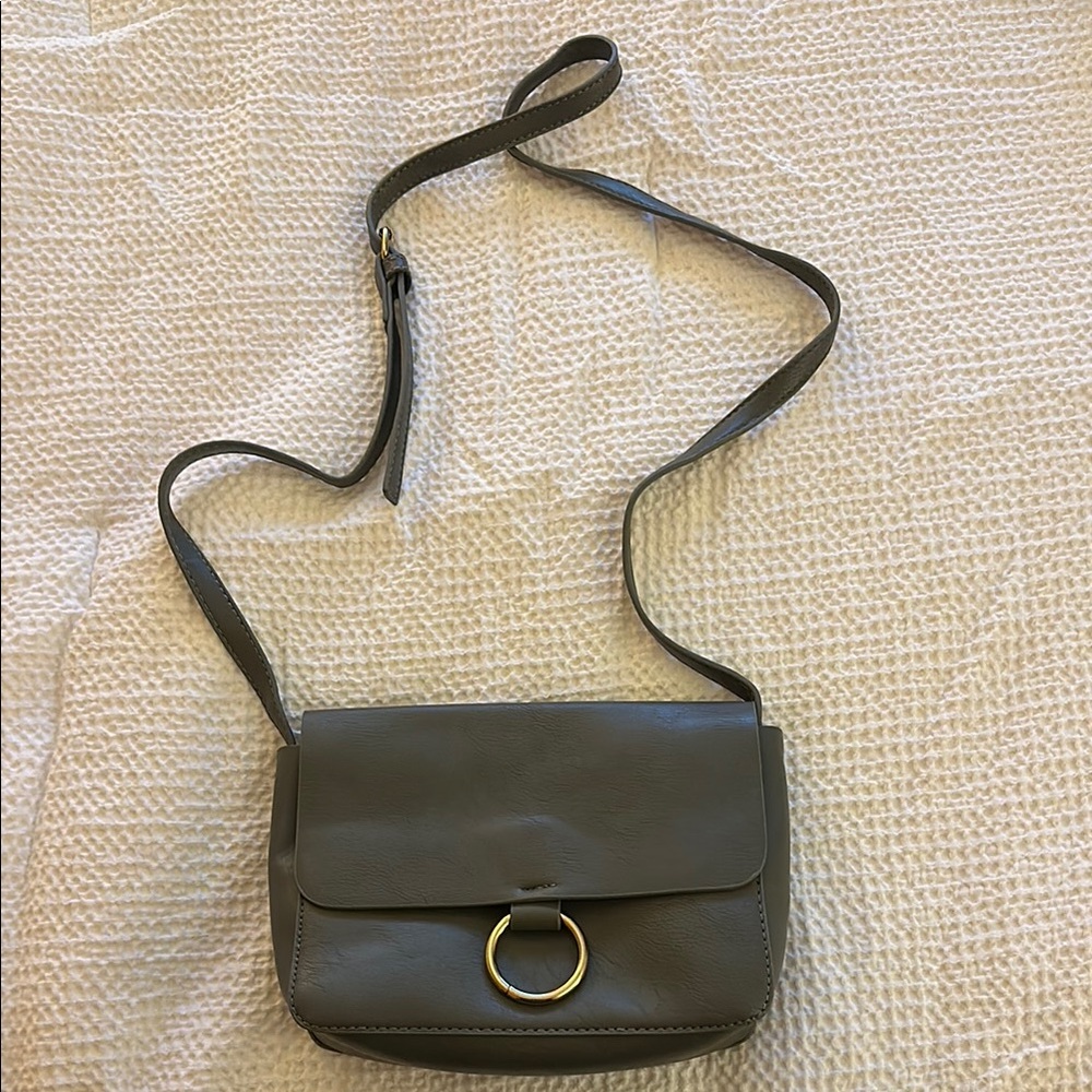 Chic Grey Leather Shoulder Bag